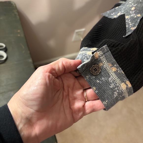 POL Black Tunic with Peace and Floral Accents - Picture 3 of 8